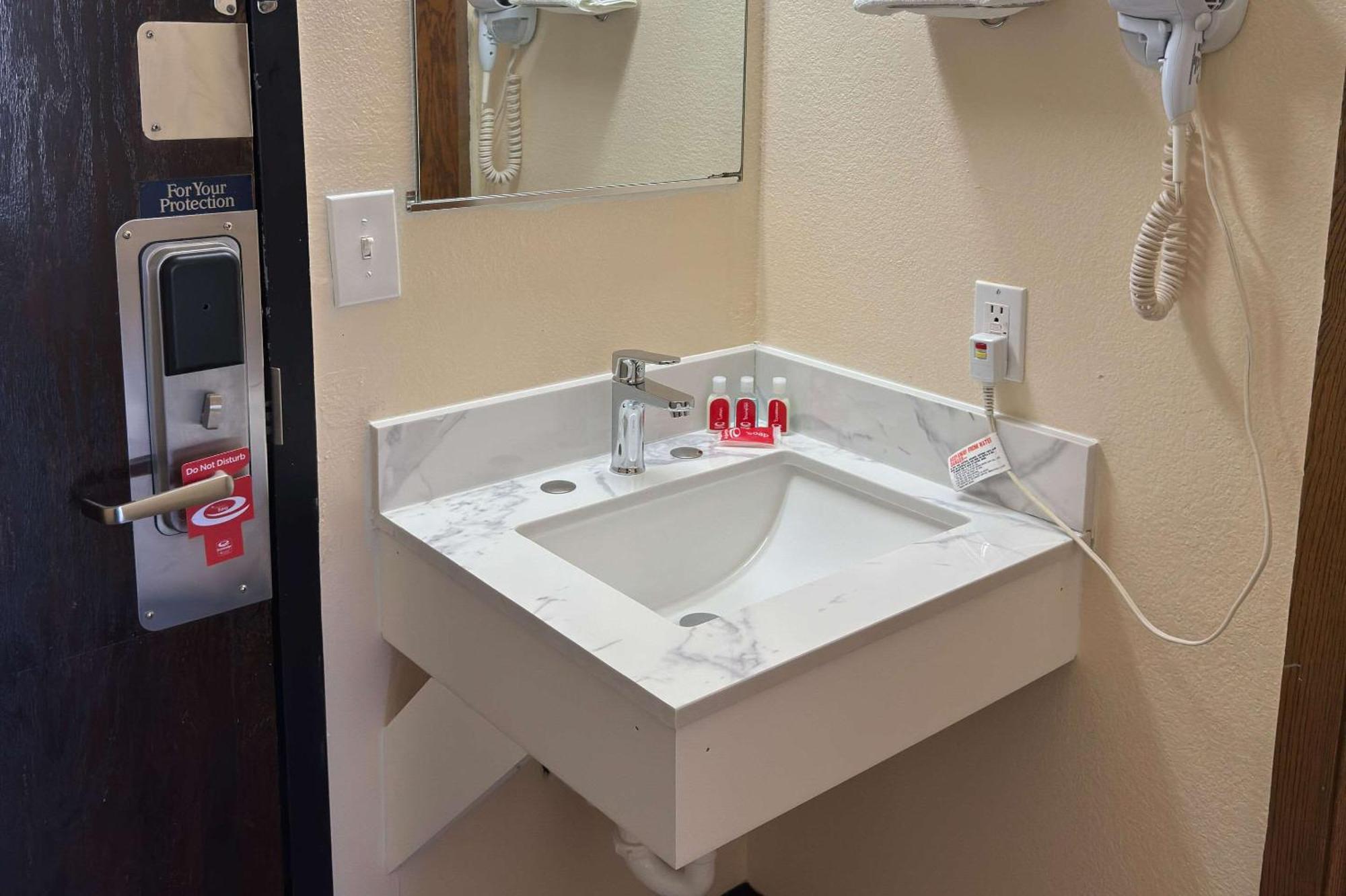 Econo Lodge Waite Park Luaran gambar
