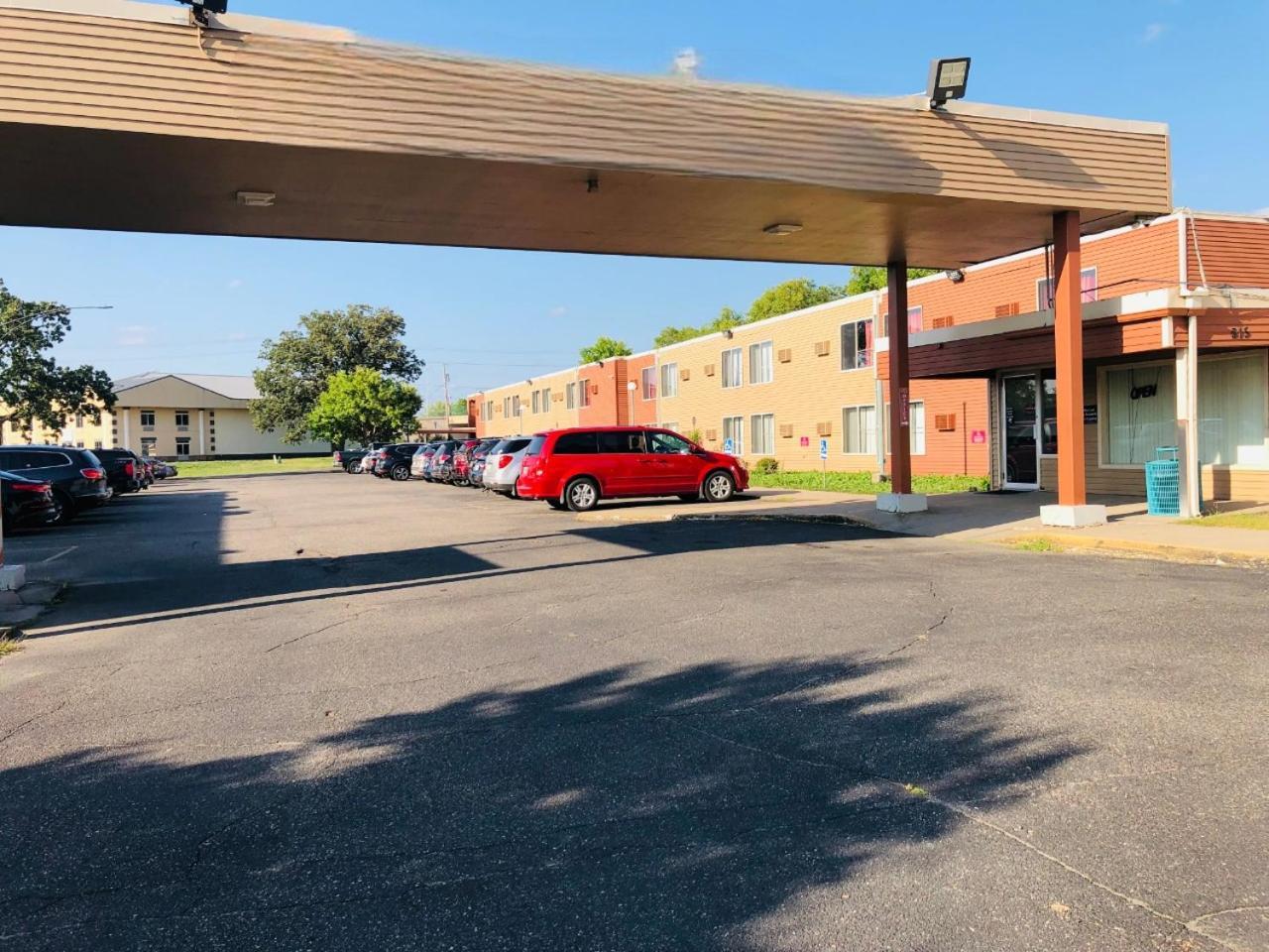 Econo Lodge Waite Park Luaran gambar