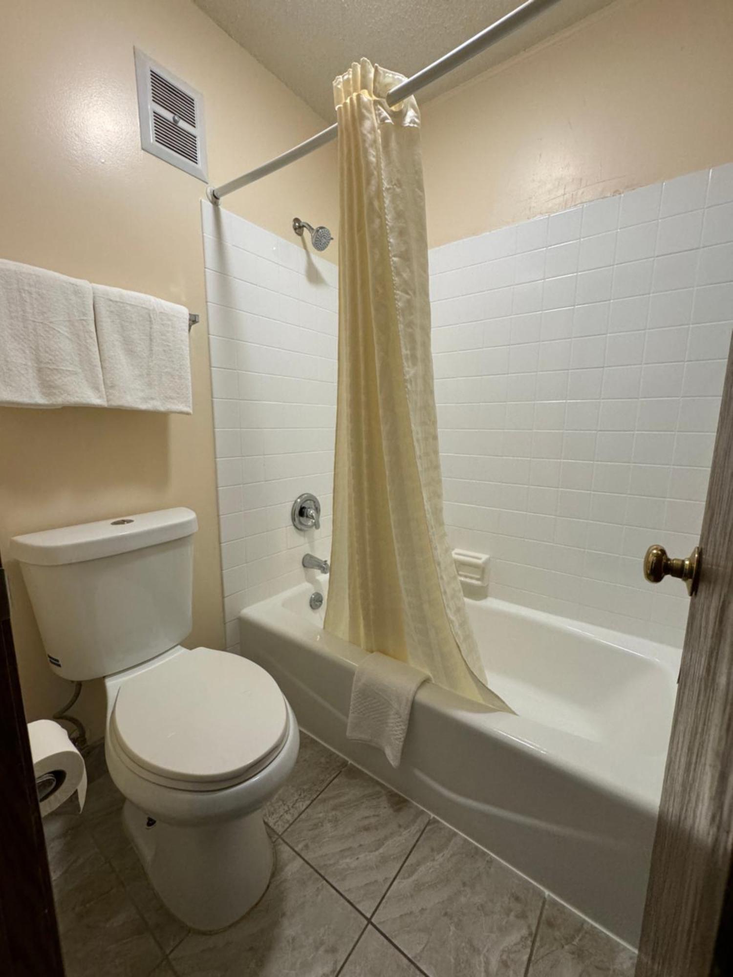 Econo Lodge Waite Park Luaran gambar